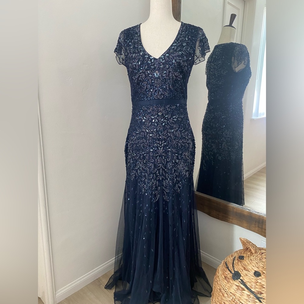 Gorgeous Adrianna Papell beaded Gown